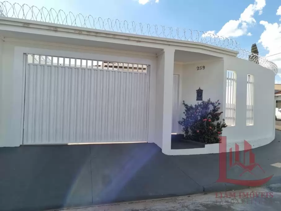 Casa Jardim Contendas