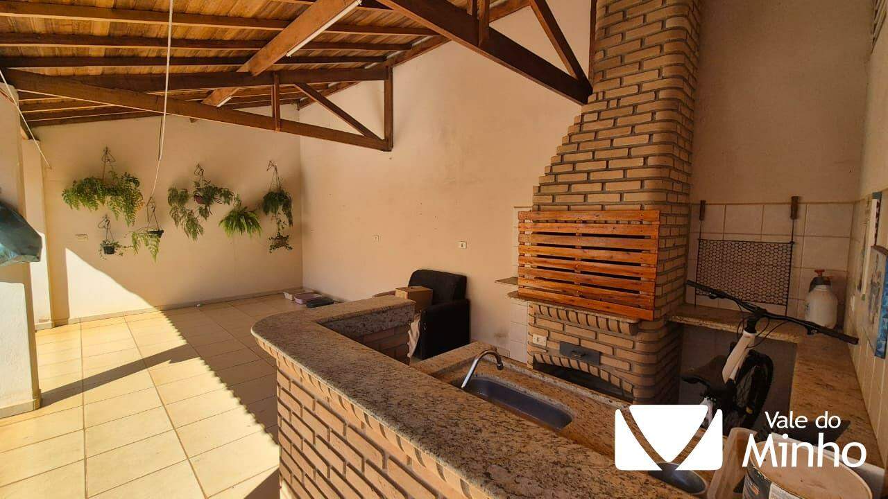 Casa a venda no laranjeiras ii