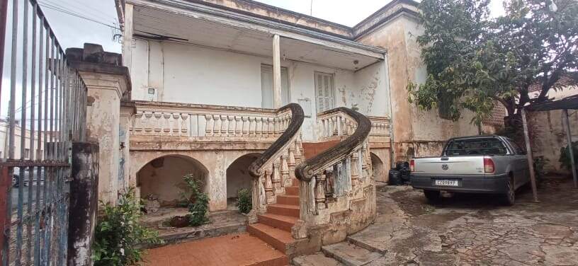 Casa a venda no bairro centro