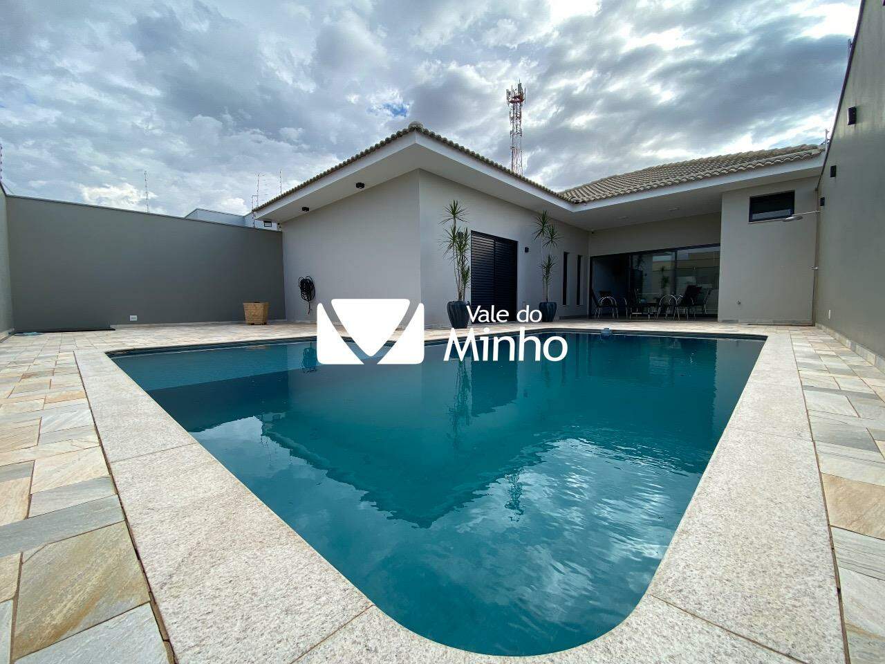 Casa a venda no bairro parque residencial laranjeiras iv