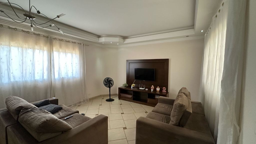 IMÓVEL A VENDA NO LARANJEIRAS